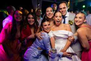 Wedding photographer Tuscany | Destination wedding Italy | Villa wedding Florence | Luxury Wedding Party.
