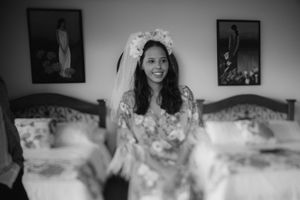 Wedding photographer Tuscany | Destination wedding Italy | Villa wedding Florence | Bride' s getting ready