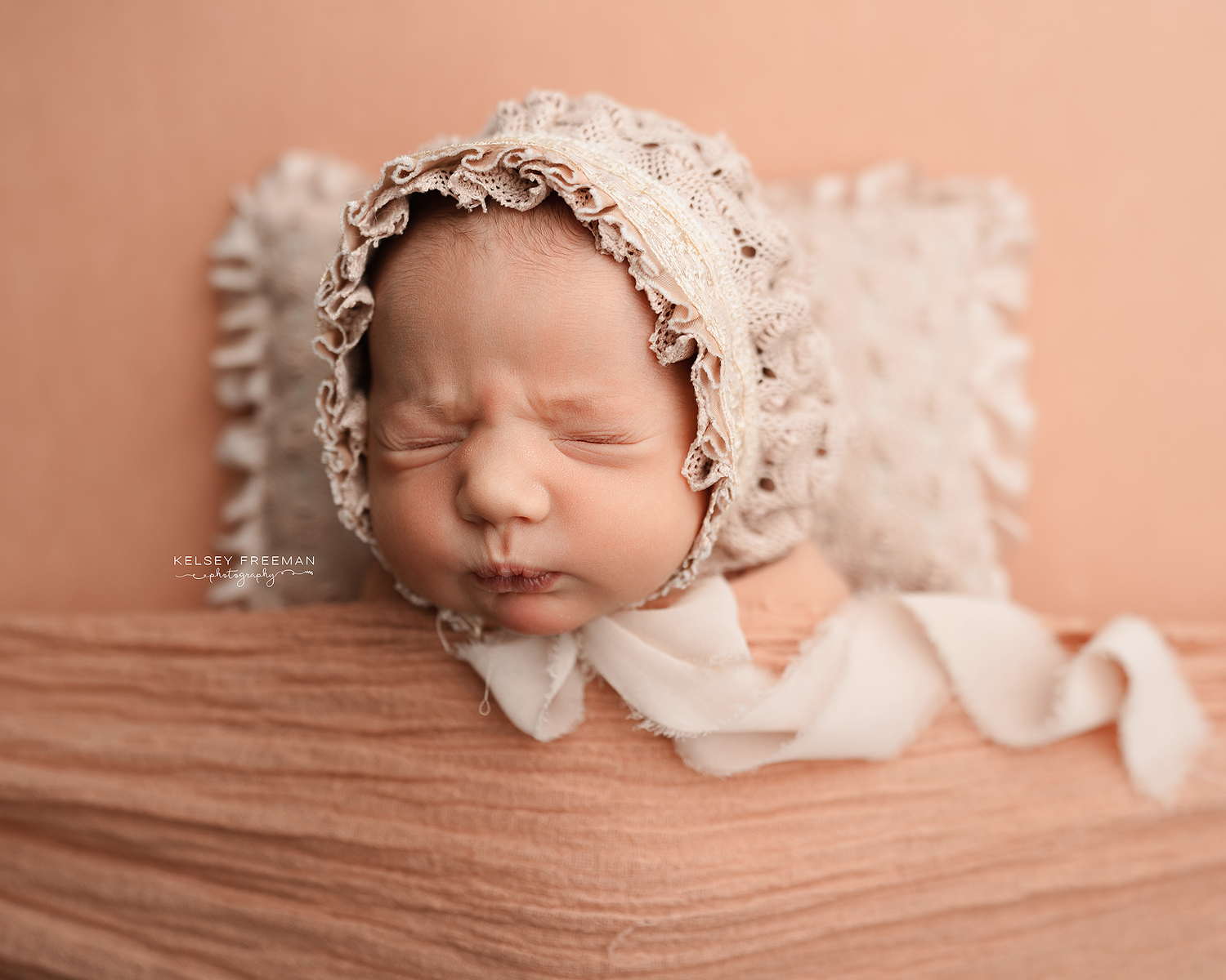Newborn photography studio located in between Atlanta, Georgia and Birmingham, Alabama with full service photo studio.