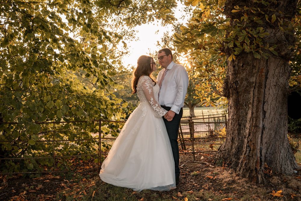 ESSEX MARQUEE WEDDING PHOTOGRAPHY