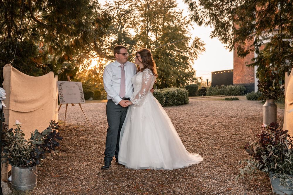 ESSEX MARQUEE WEDDING PHOTOGRAPHY