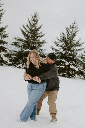 Minnesota Wedding Photographer, Romantic and Authentic Minnesota Photography, Minnesota Winter Couple Photos | Rachel Marie Photography
