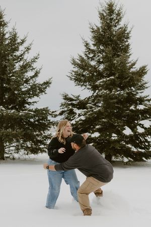 Minnesota Wedding Photographer, Romantic and Authentic Minnesota Photography, Minnesota Winter Couple Photos | Rachel Marie Photography