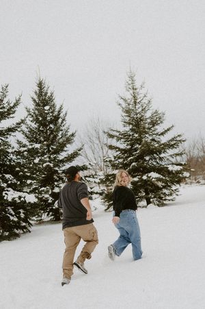Minnesota Wedding Photographer, Romantic and Authentic Minnesota Photography, Minnesota Winter Couple Photos | Rachel Marie Photography