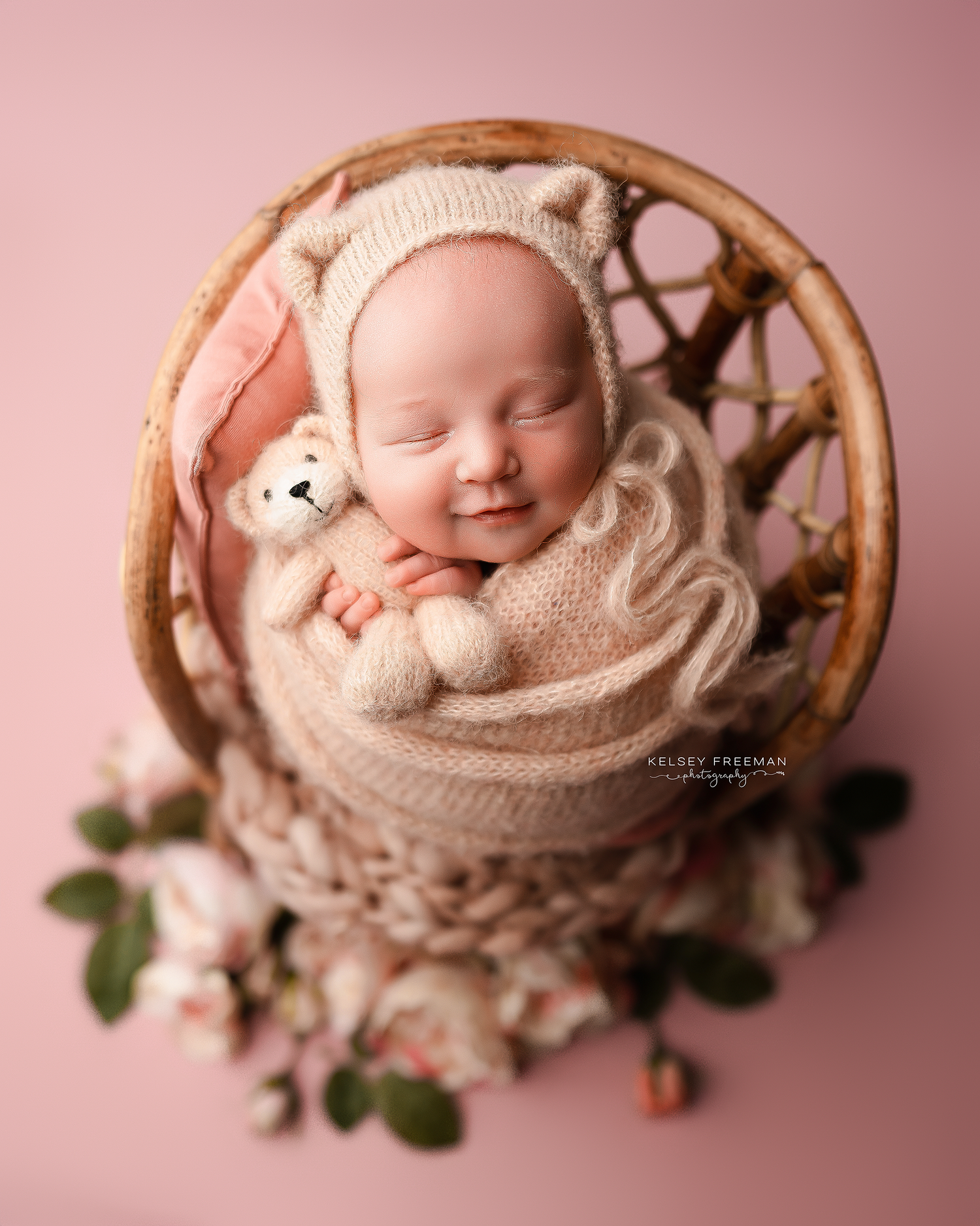Newborn photography studio located in between Atlanta, Georgia and Birmingham, Alabama with full service photo studio.