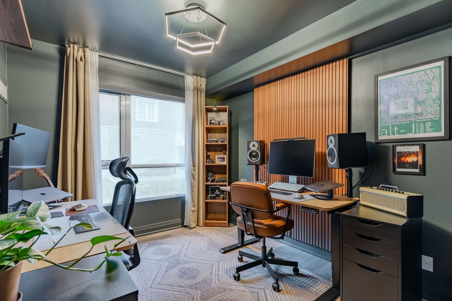 Real estate photography near me, Barrie, Richmond Hill, Newmarket, Orillia, Drone, 3D iGuide Tour, Floor plan
