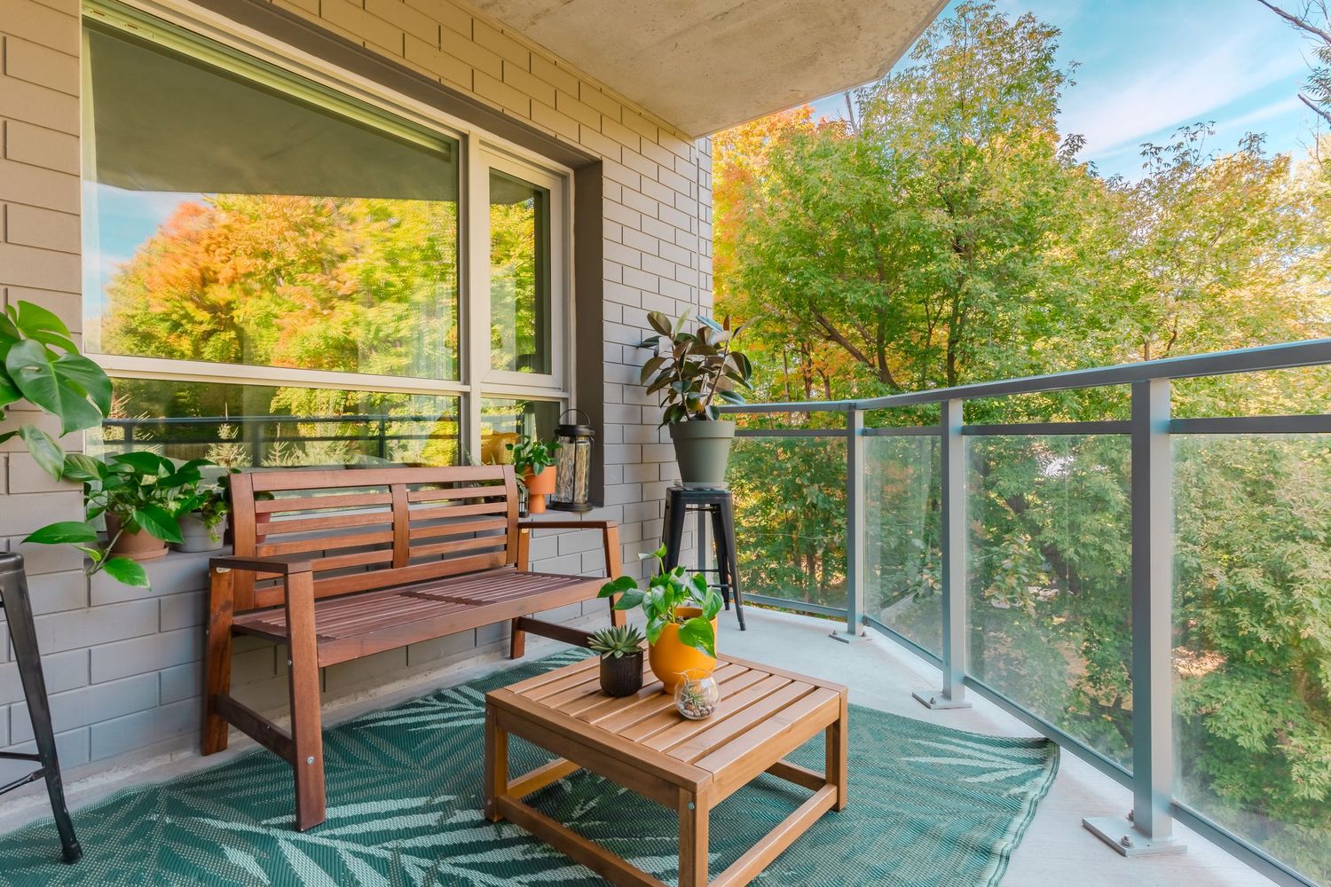 Real estate photography near me, Barrie, Richmond Hill, Newmarket, Orillia, Drone, 3D iGuide Tour, Floor plan