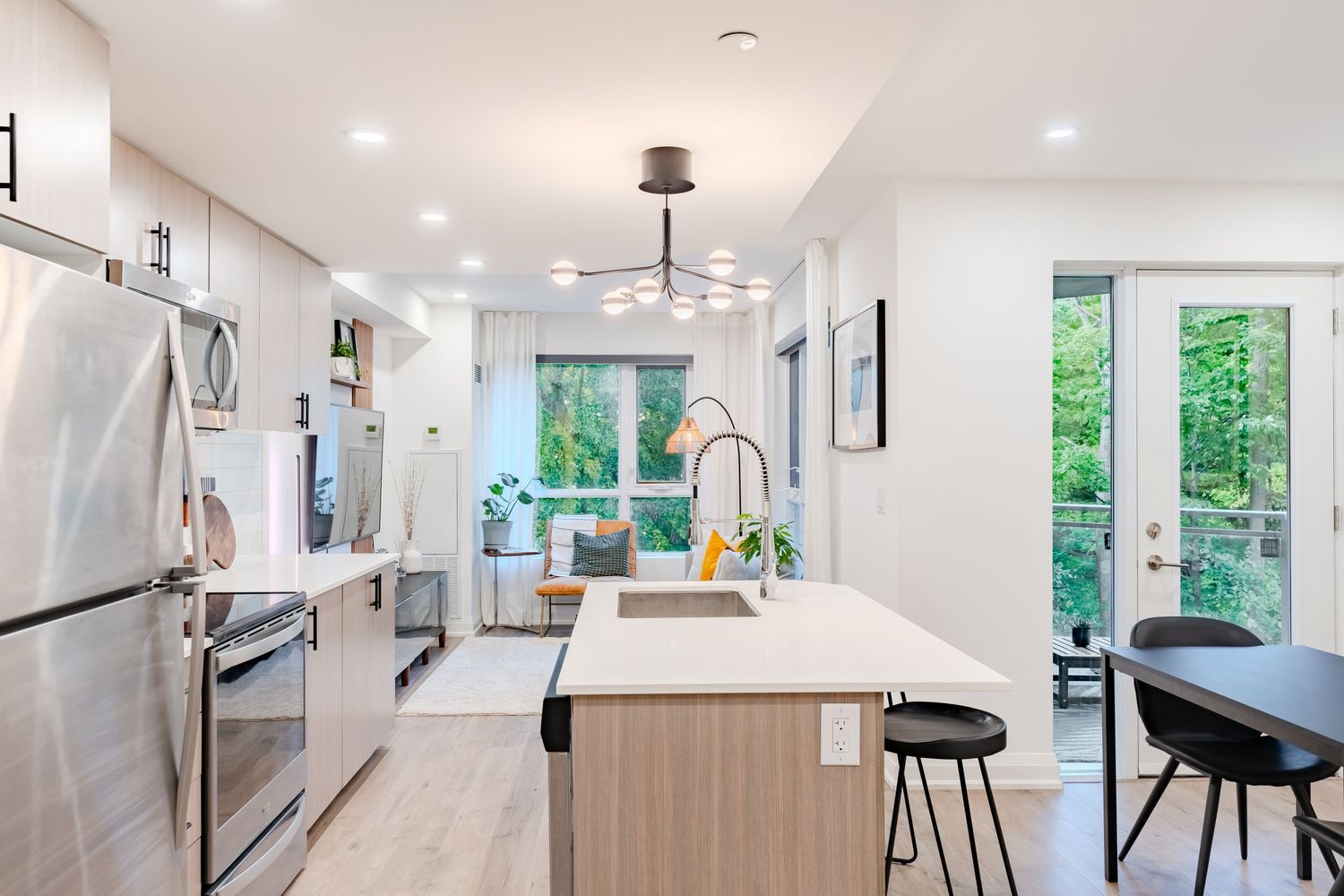 Best estate photography, Barrie, Richmond Hill, Orillia, Drone, 3D iGuide Tour, Floor plan, TikTok, instagram