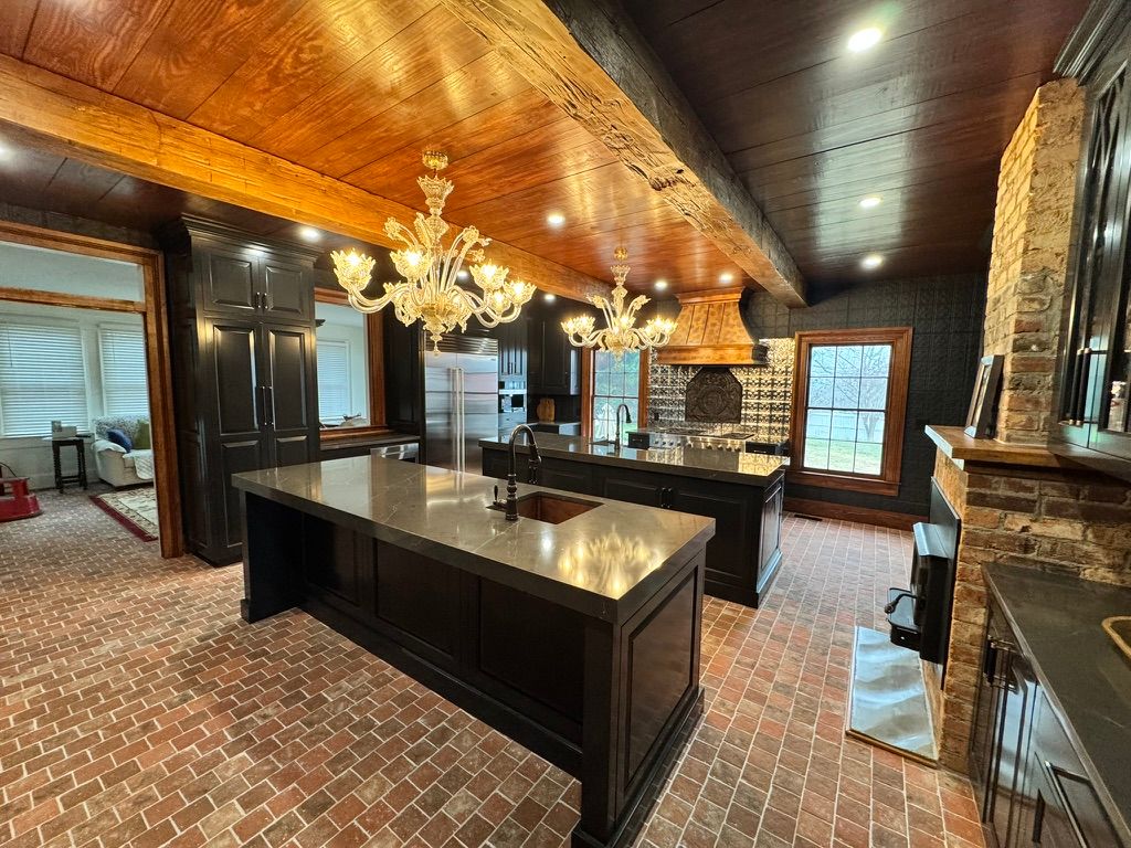 Pine Box Beams for Rustic and Modern Interiors