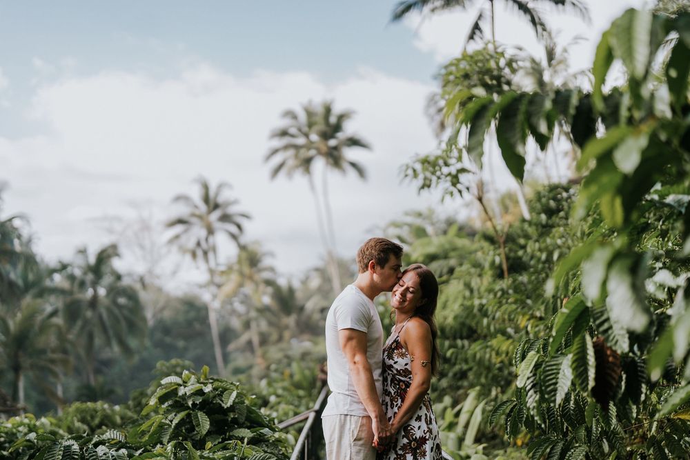 Bali couple photoshoot with ricefield and waterfall background