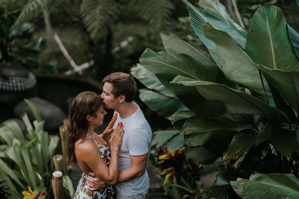 Bali couple photoshoot with ricefield and waterfall background