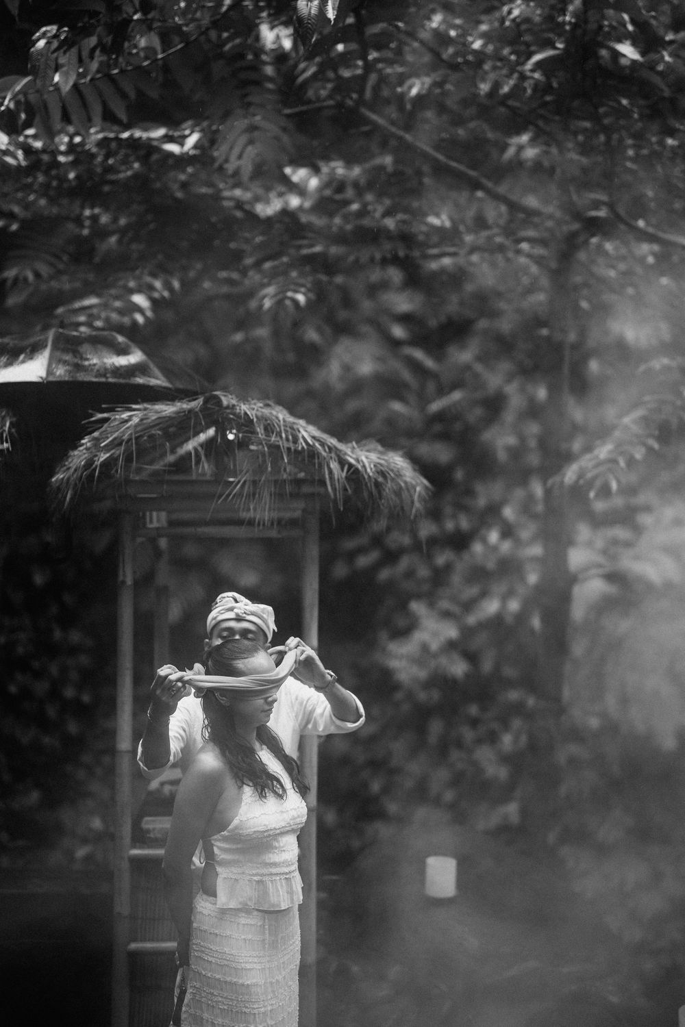 Bali engagement couple photography outdoors