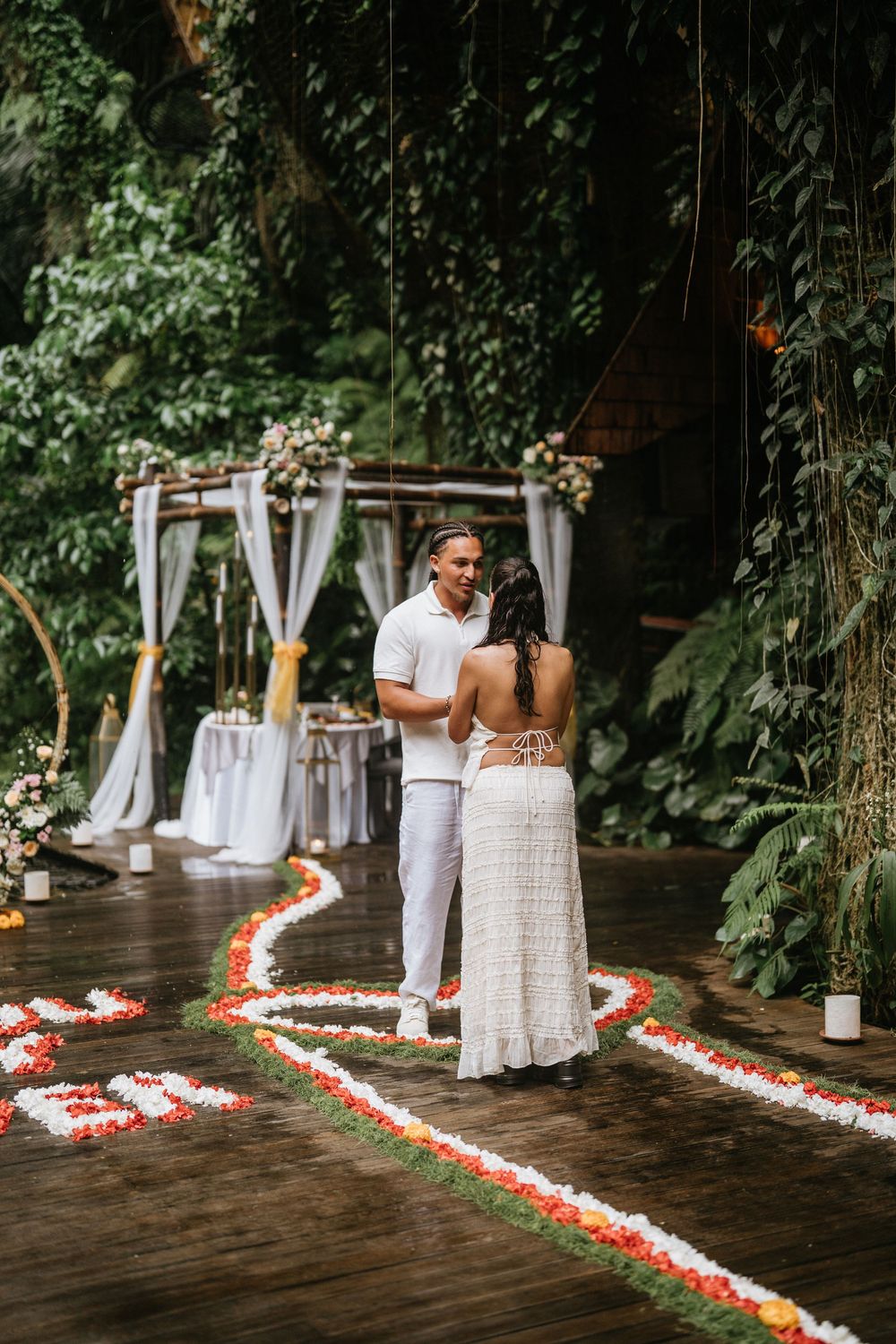 Bali engagement couple photography outdoors