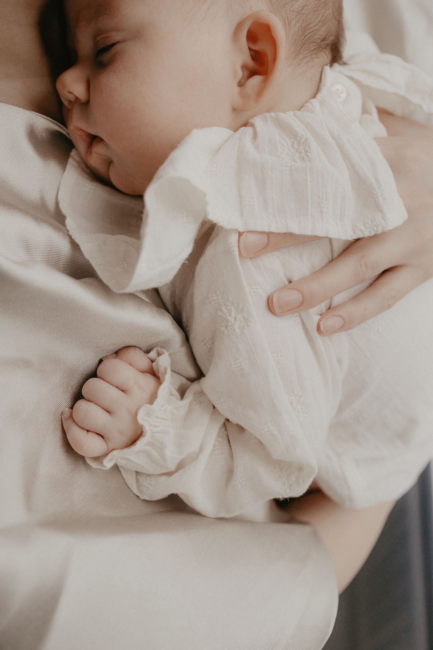 Vastasyntynyt newborn kuvaukset studiolla
