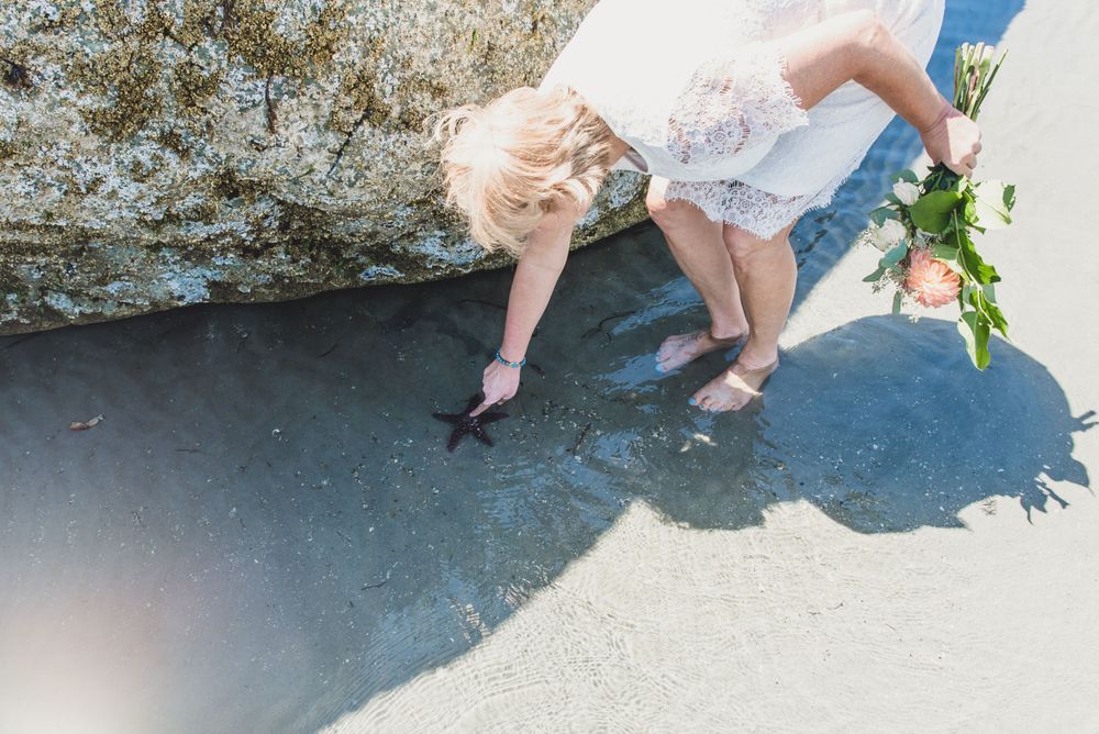 Vancouver Island Elopement Photographer Qualicum beach elopement photographer