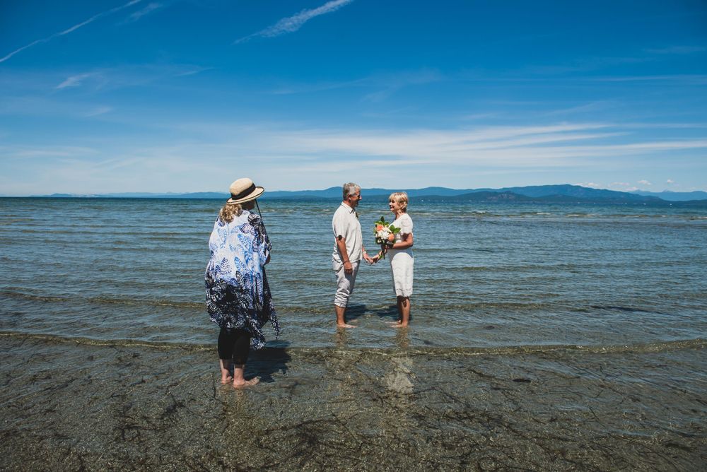 Vancouver Island Elopement Photographer