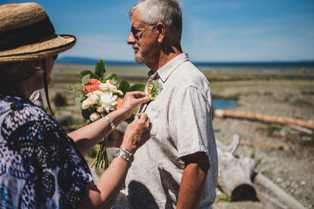 Vancouver Island Elopement Photographer
