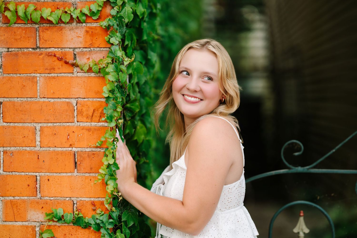 Senior photography session in downtown Toledo