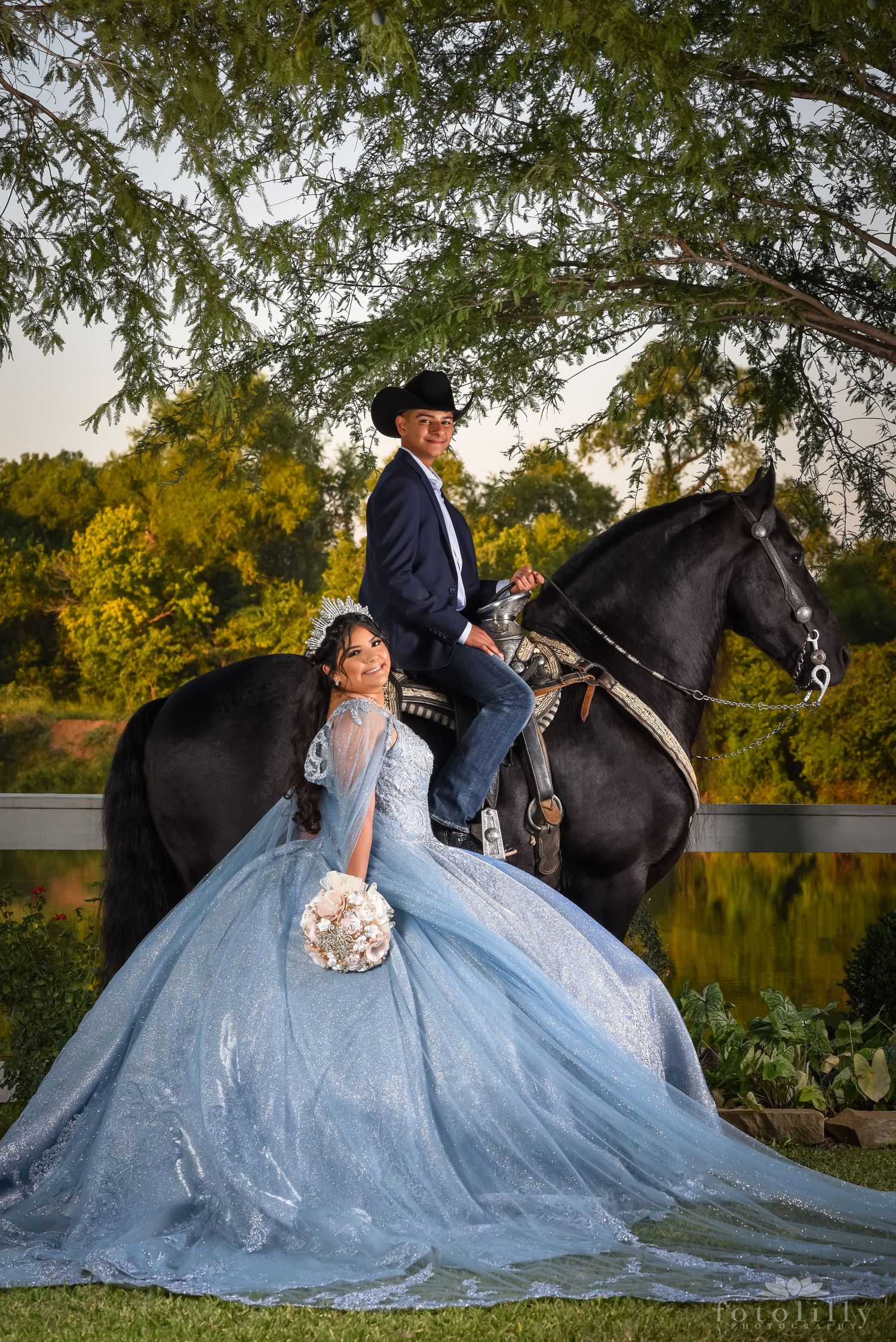 Fort Worth Stockyards quince photoshoot location with western inspired quince style