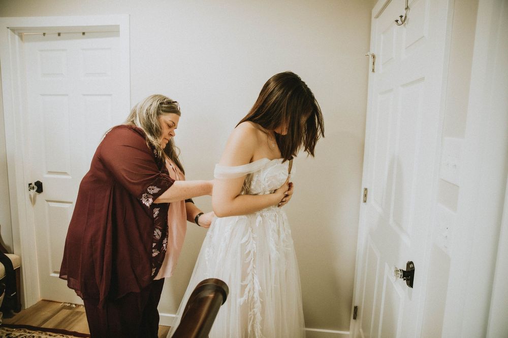 Jim Thorpe PA wedding photographer, Pennsylvania elopement photographer, summit hill lansford PA forest winter portraits moody windy