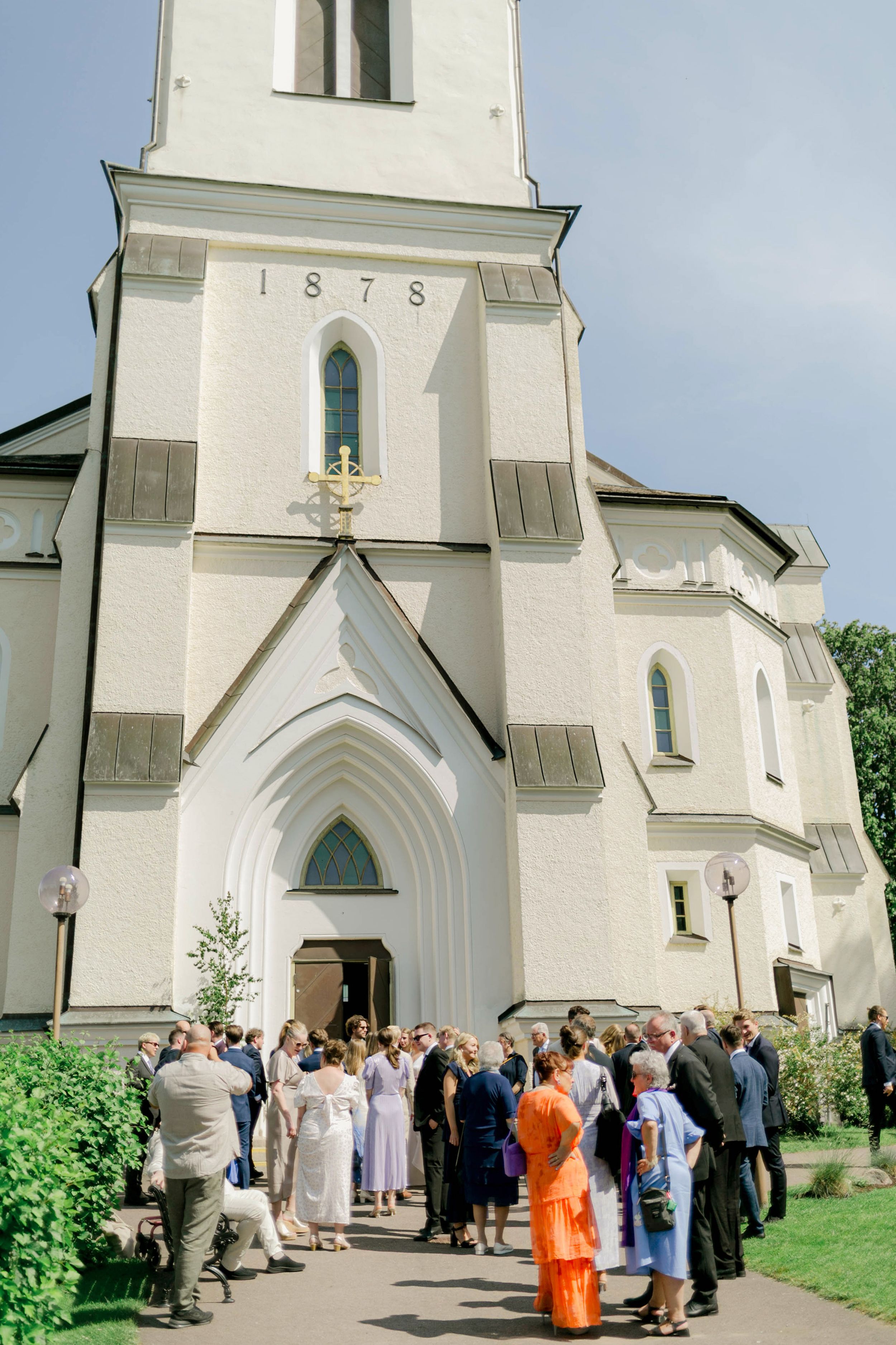 Bröllop i Brunskogs kyrka och Skutbouddens restaurang. Fotograf Rebecca Nordin. Värmland.