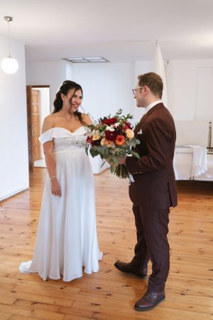 Poze la first look in ziua nuntii