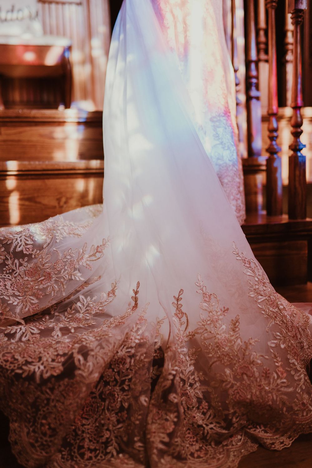 Wedding photographer in Conroe, Willis, Montgomery, the Woodlands, and surrounding areas.