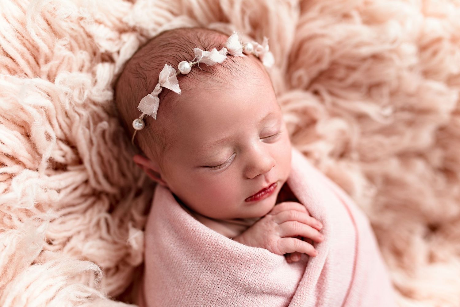 Newborn photographer in Cambria county serving Blair, Cambria, centre, Indiana and Allegheny county.