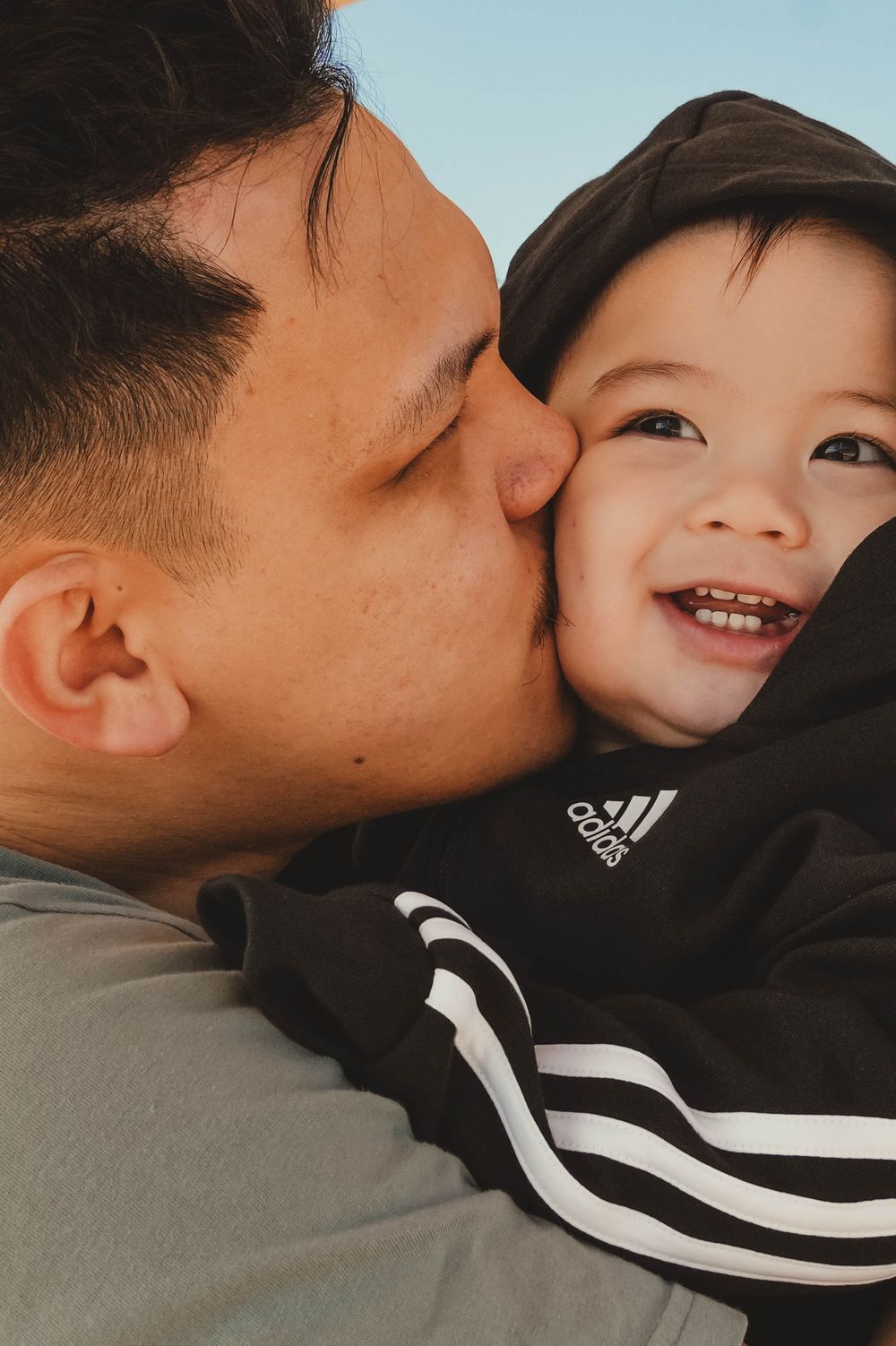 Duane and Theo's stolen shoot at the mountains.
