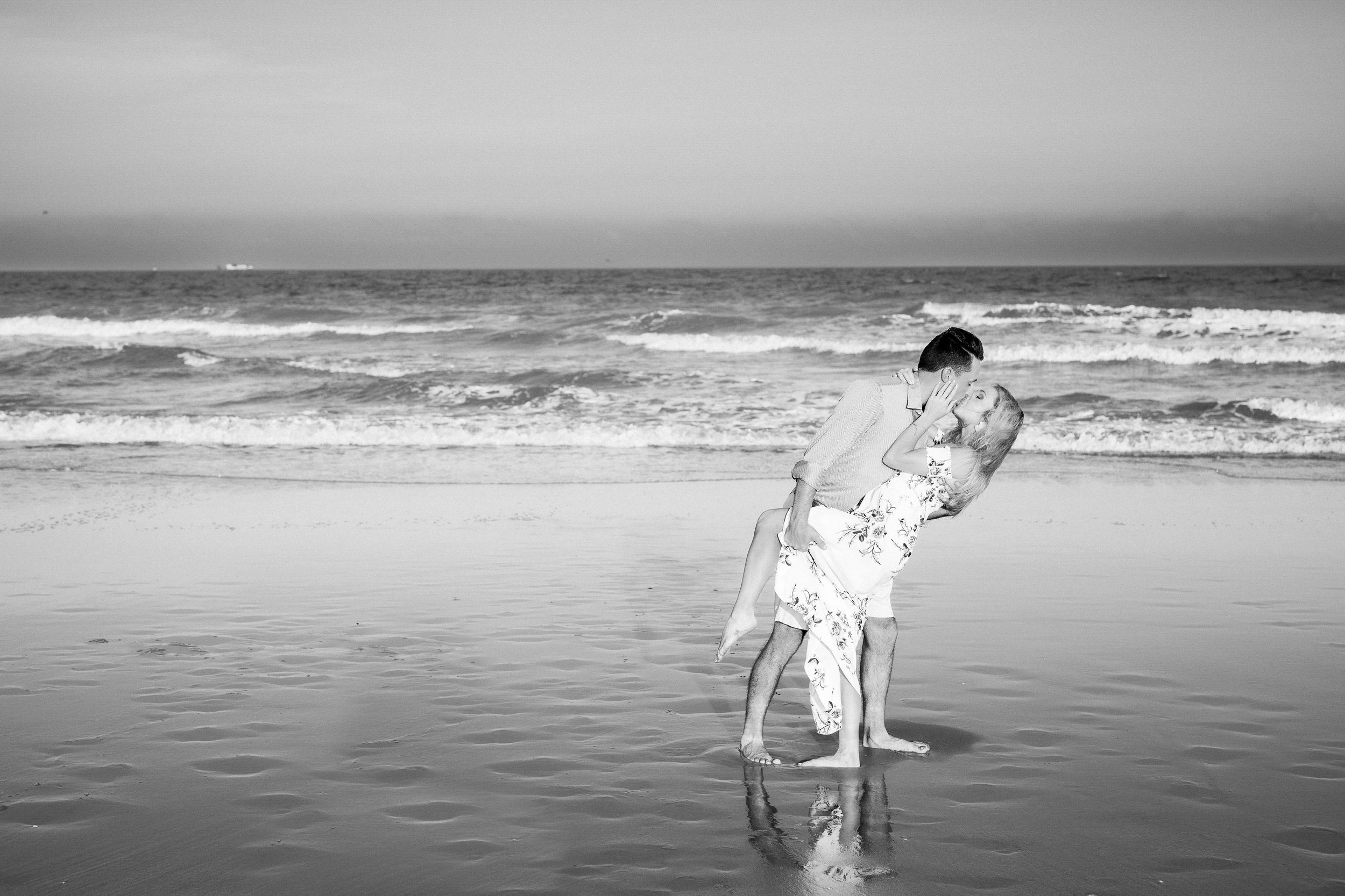 couples-portrait, couples-beach-photo, engagement-photography, beach-portrait, Greenville, Spartanburg, Anderson and Upstate South Carolina