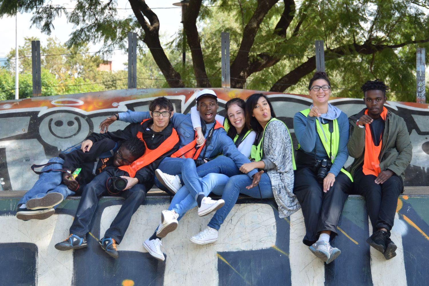 GETPIX career students taking a break whilst out on a practical photographic outing.