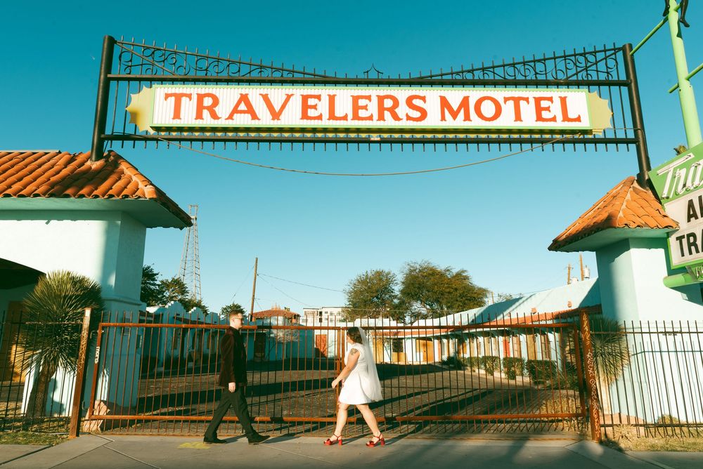 Sure Thing chapel elopement in Las Vegas