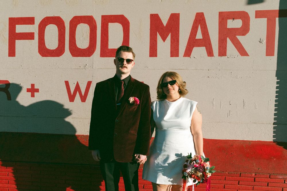 Sure Thing chapel elopement in Las Vegas