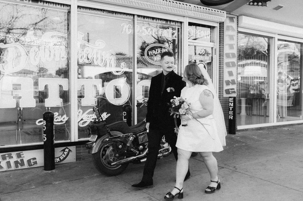 Sure Thing chapel elopement in Las Vegas