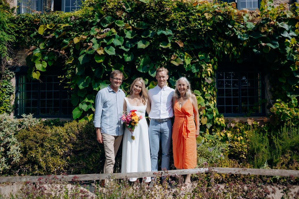 Cotswolds wedding elopement ceremony at Stroud Register Office.