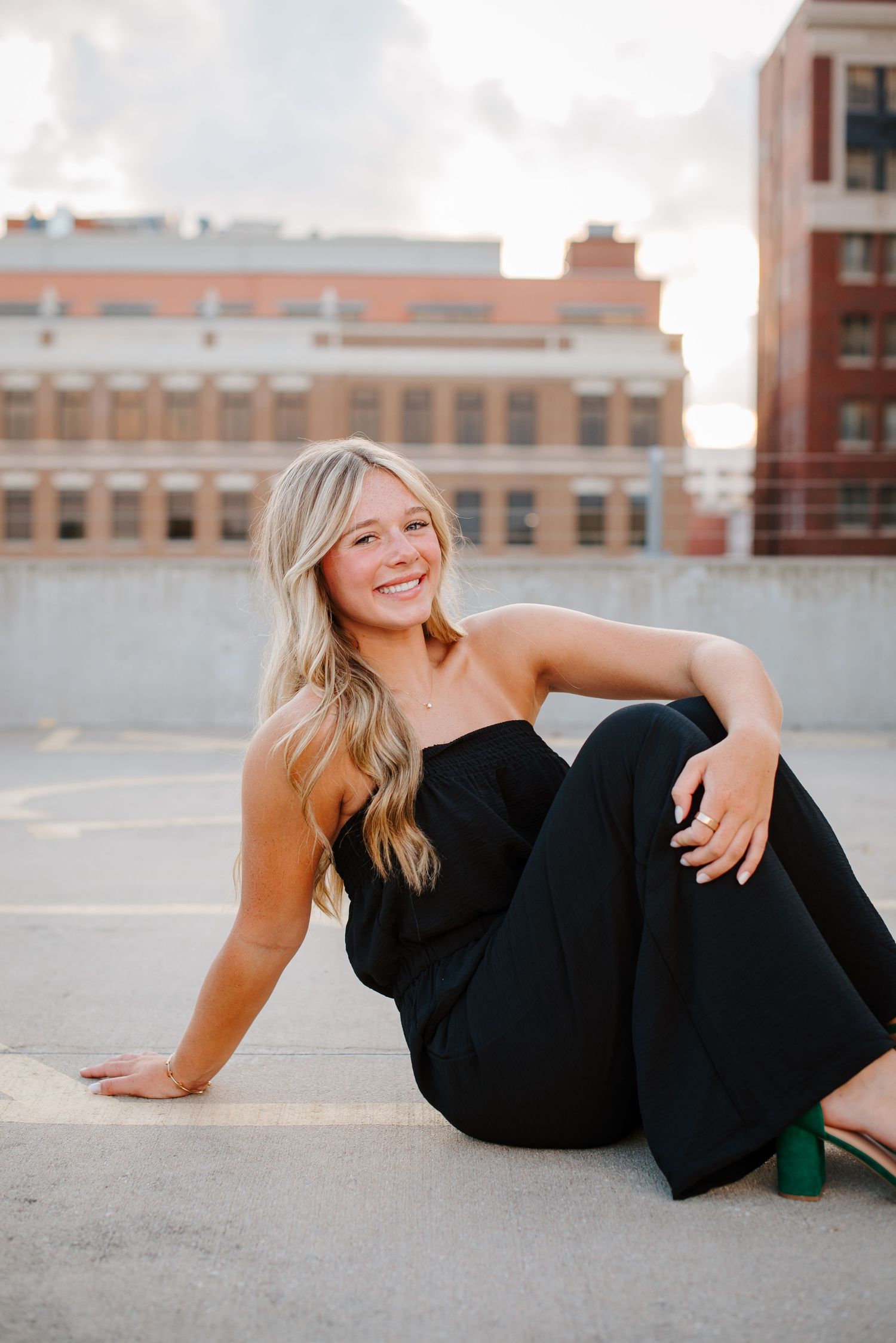 Senior pictures in downtown Wichita Kansas by Photographer Jessica Nadine Photography