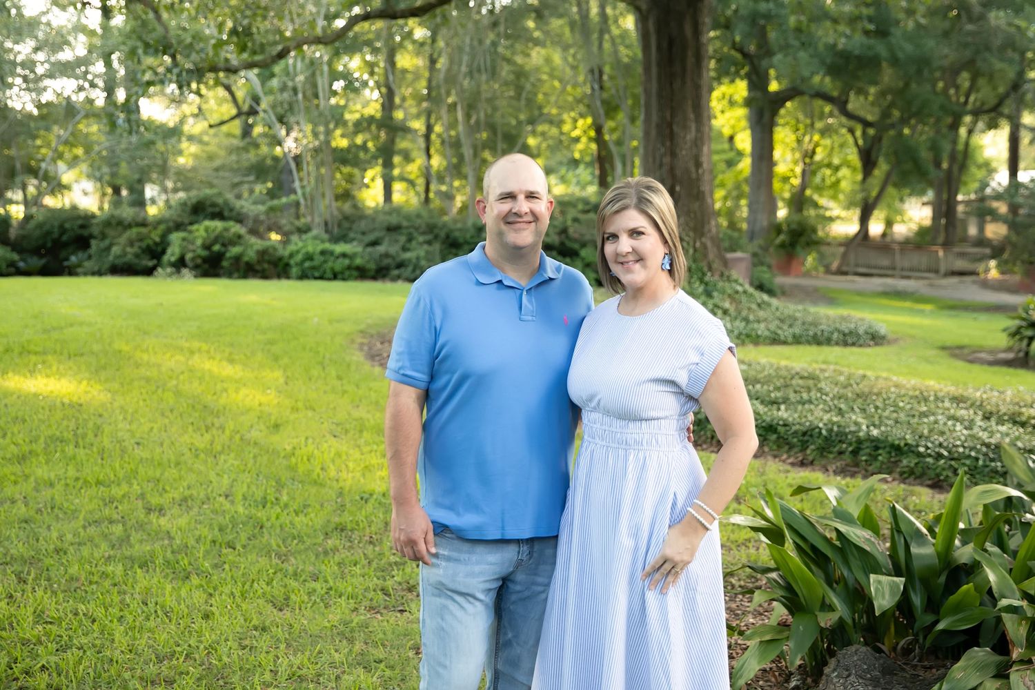 Extended family session taken at Cohn Arboretum in Central City, just outside of Baton Rouge.