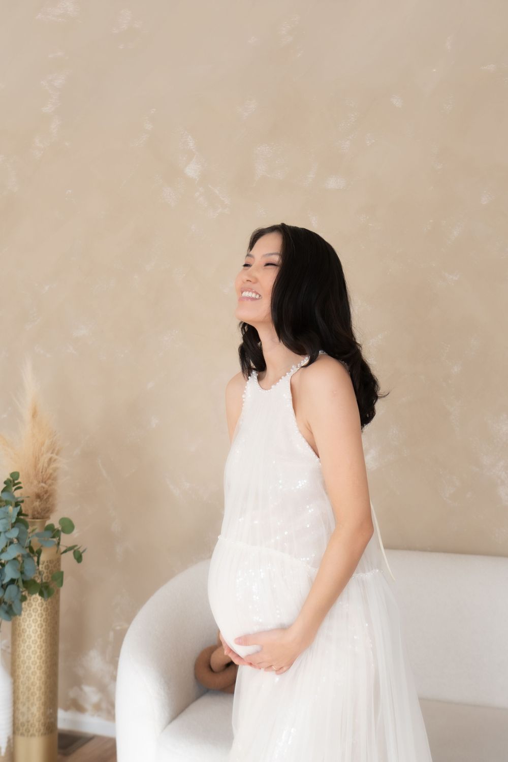 maternity photoshoot in a studio setting in Winfield, IL