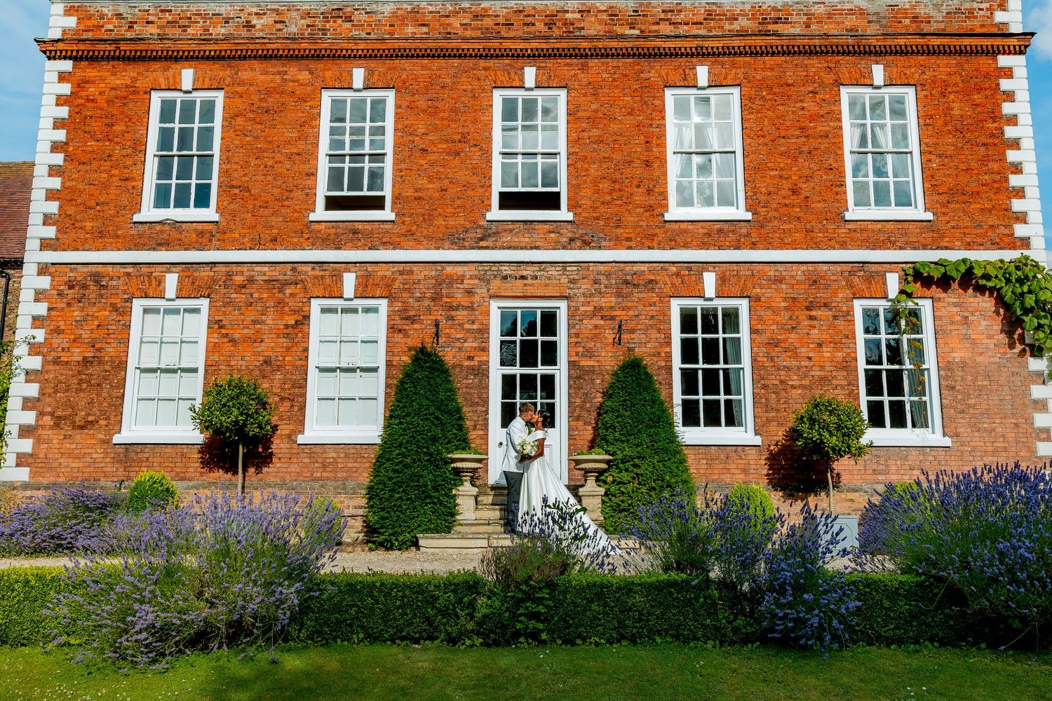 Unobtrusive wedding photographer at Bardney Hall