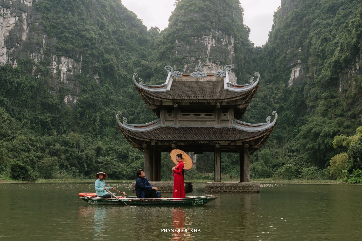 Couple prewedding photoshoot with limestone mountains in Ninh Binh background
