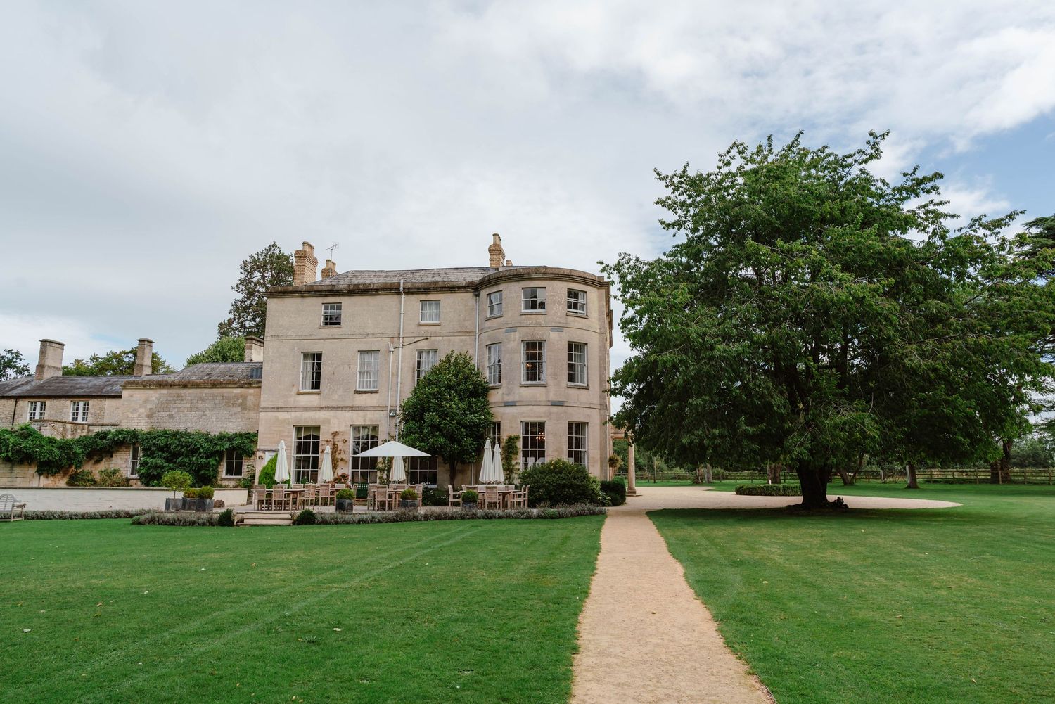 Eastington Park wedding photographer Zara Davis Photography back of house in Gloucestershire Cotswolds