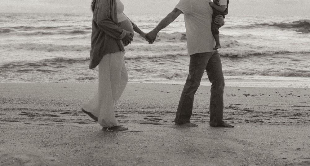 family, couples, newborns, maternity, documentary session, motherhood, pregnancy, sunrise,Satellite beach, cocoa beach, melbourne beach,