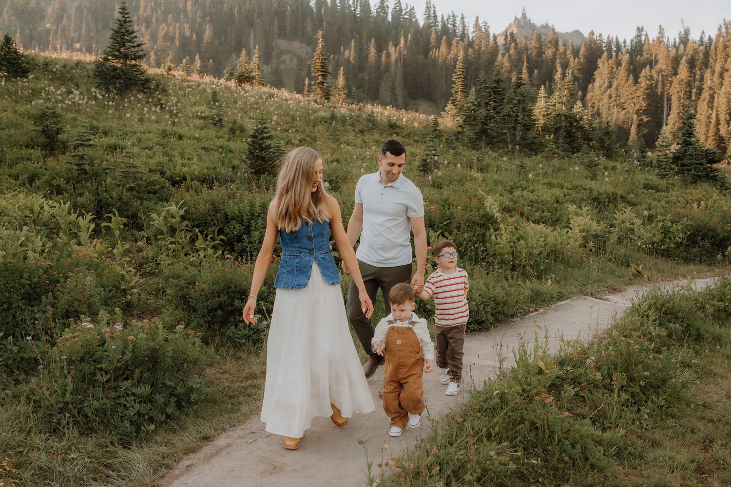 Puyallup family photographer.