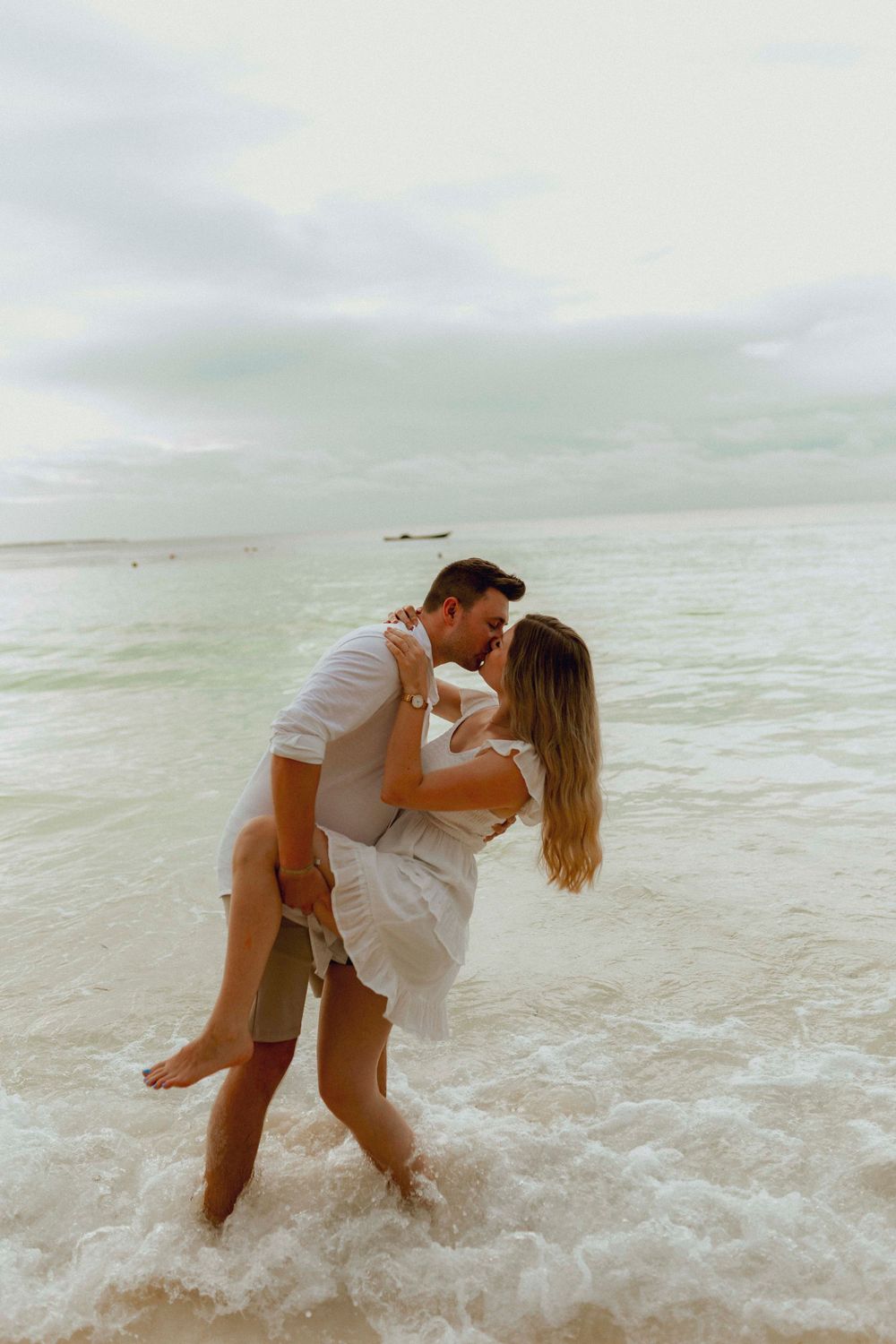 Dreamy beach photoshoot Zanzibar couple
