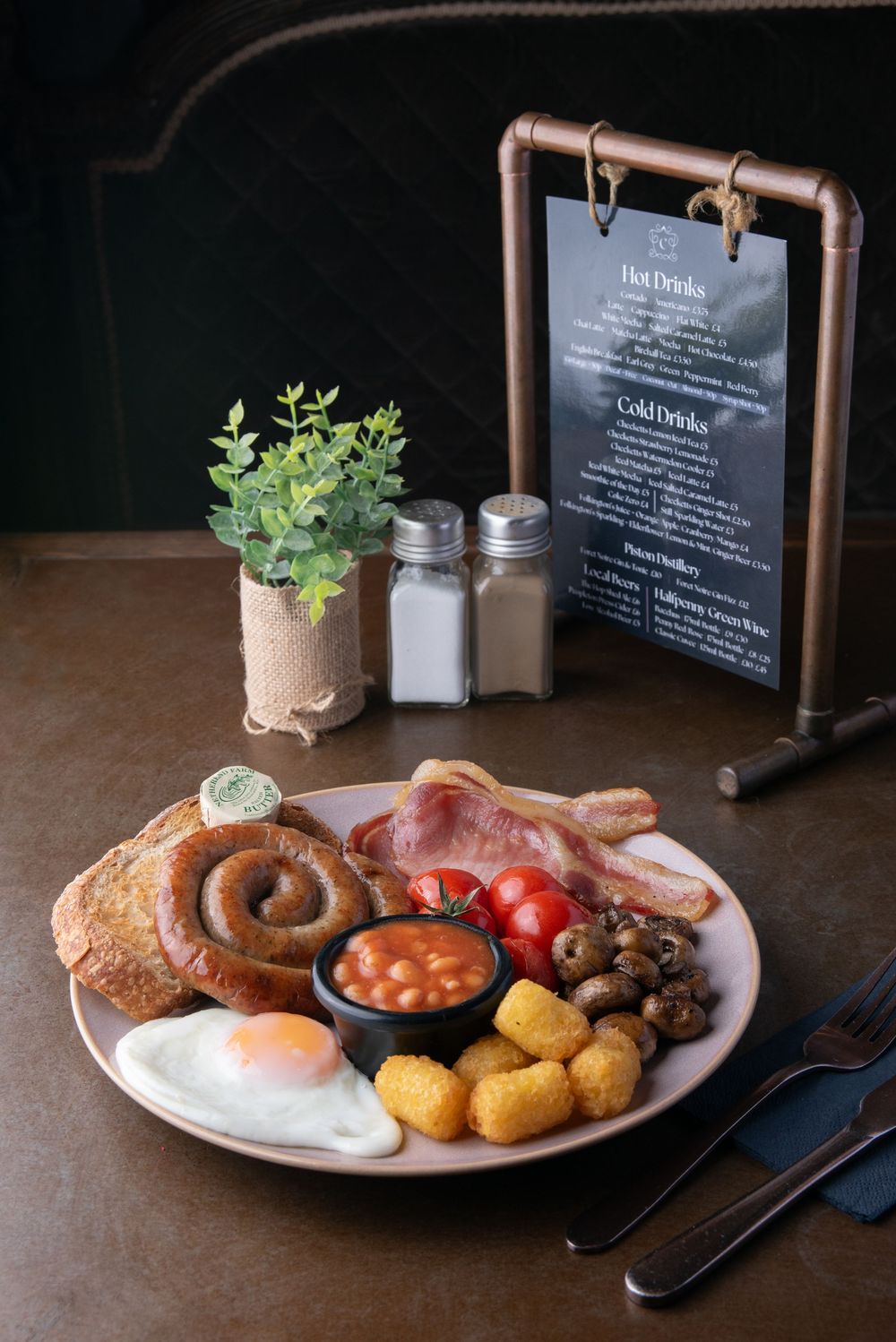 Professional food and interior photography for Checketts restaurant in Worcestershire