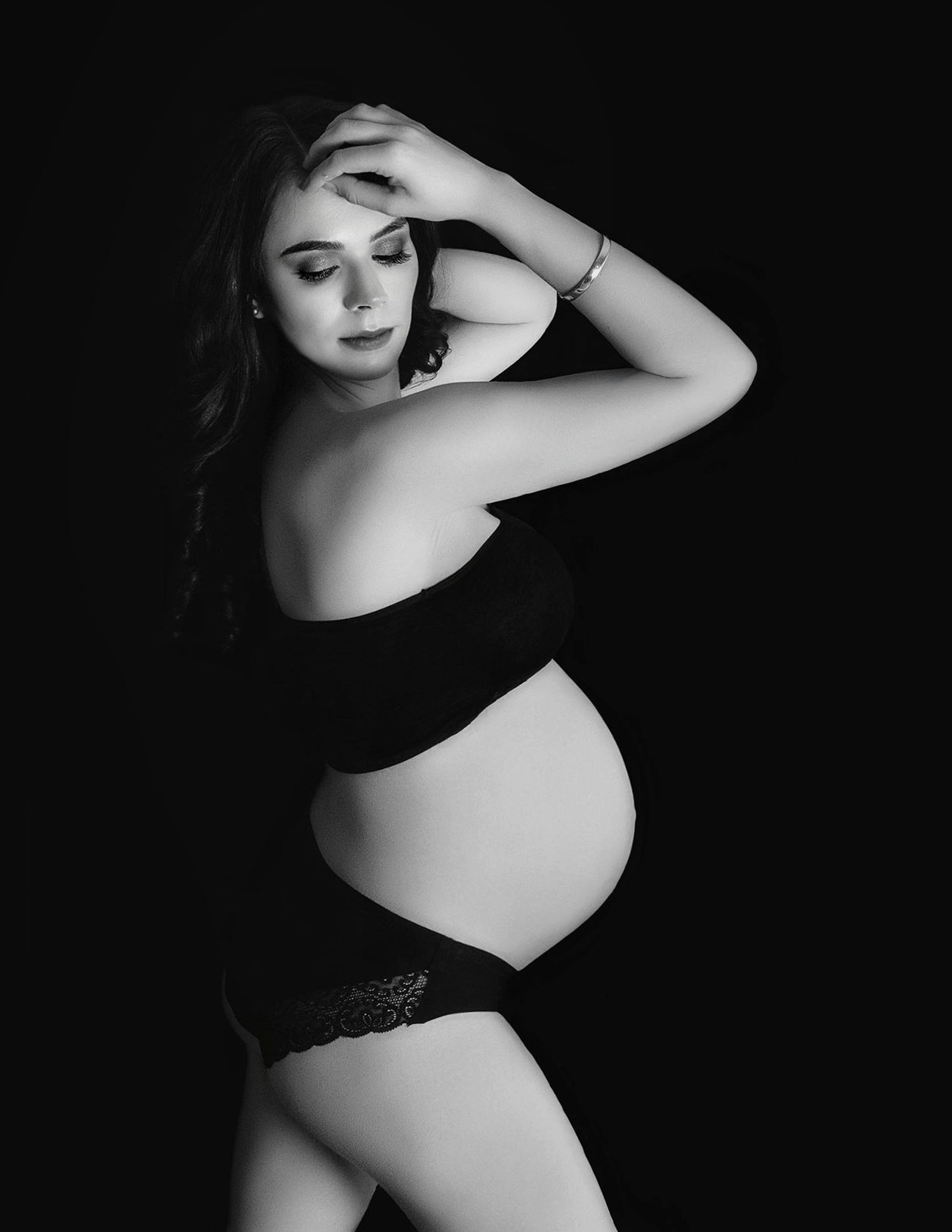 Luxury newborn studio Gold Coast specializing in timeless, neutral baby portraits.