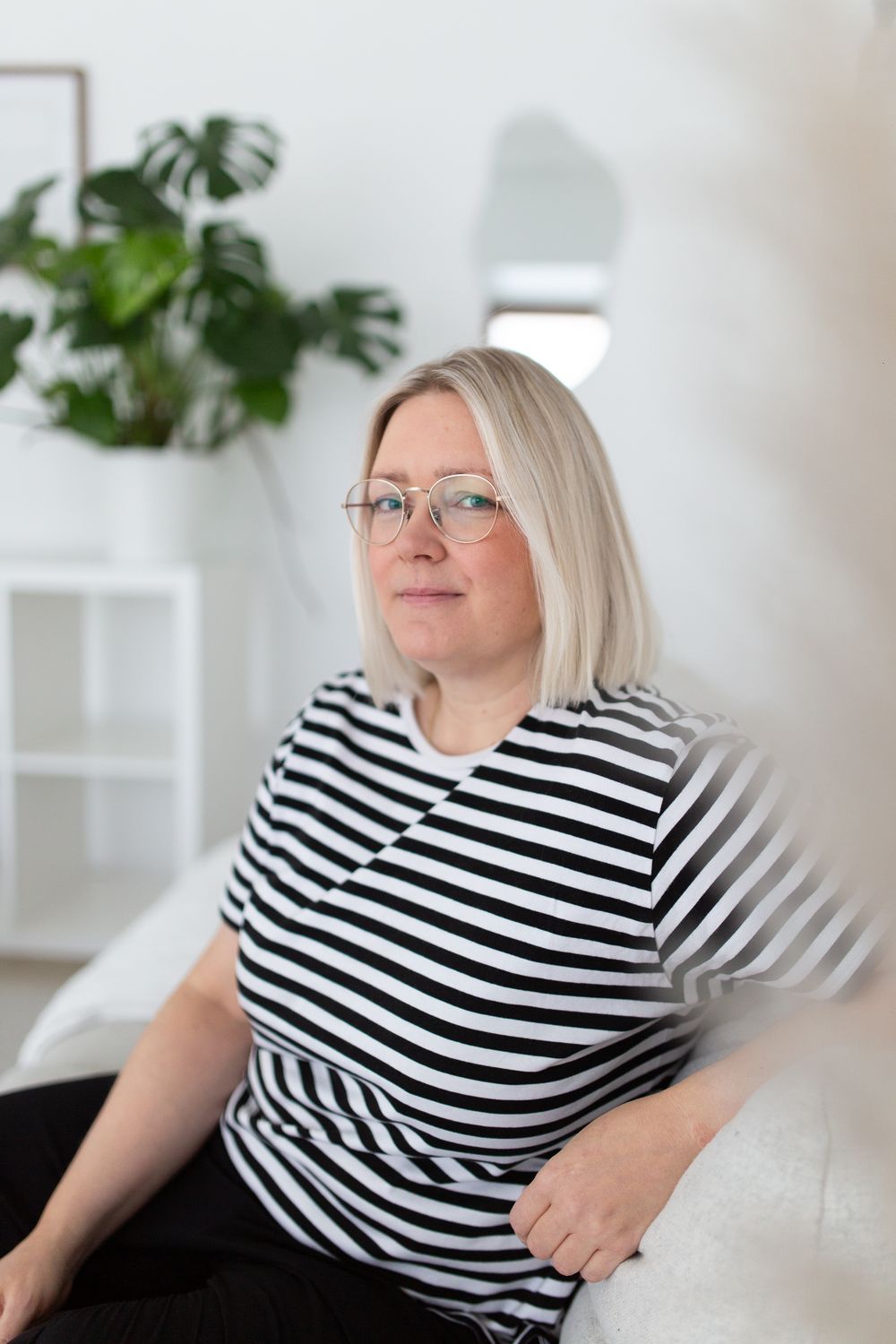 Luonnollinen profiilikuva luonnonvalossa Turussa
