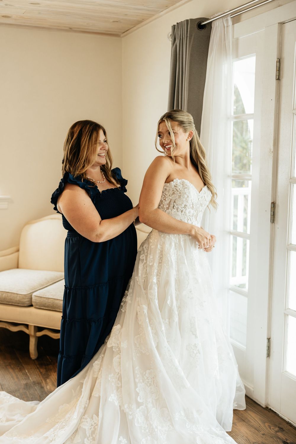 The Lake House Wedding in Fort Pierce, Florida. South Florida Wedding Photographer, Ft Pierce Wedding Photographer - Lindsay McDow Photo