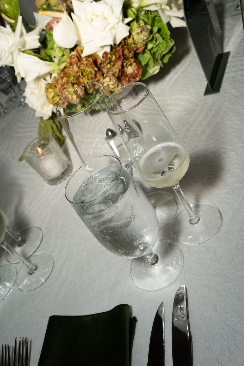 Delamar hotel wedding venue in mystic connecticut images of table settings, bridal party, ceremony space, reception tables and more