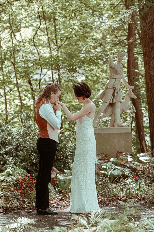 indianapolis-wedding-venue-rental-bridal-bride-dress-shop-jeweler-ring-catering-caterer-cater-engagement-photographer-photography-1029